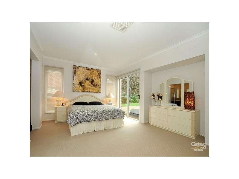 83 Marisa Crescent, Berwick VIC 3806