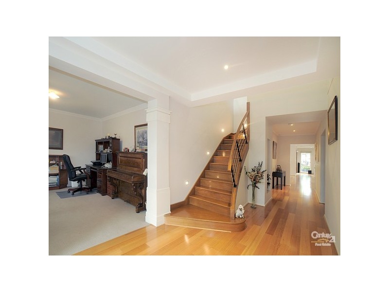 83 Marisa Crescent, Berwick VIC 3806