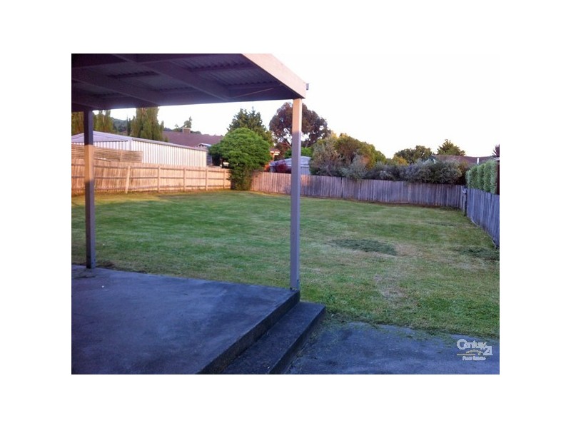 7 Amber Crescent, Narre Warren VIC 3805