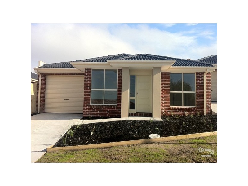 1 Lancaster Way, Beaconsfield VIC 3807