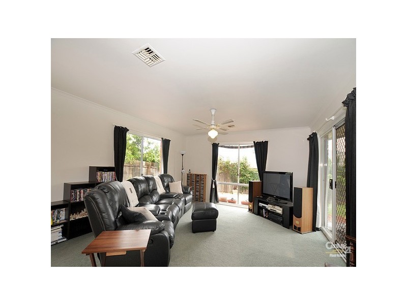 2 Lena Court, Berwick VIC 3806