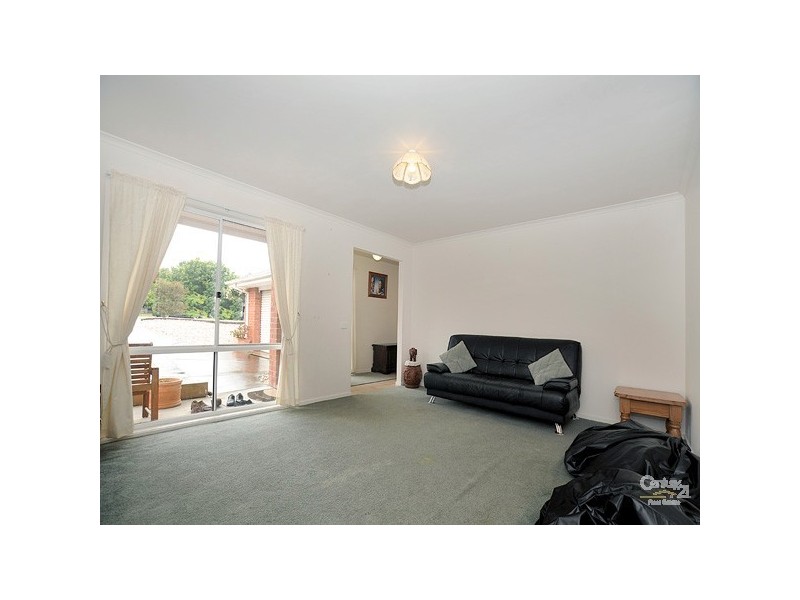 2 Lena Court, Berwick VIC 3806