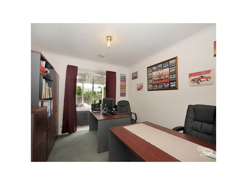 2 Lena Court, Berwick VIC 3806