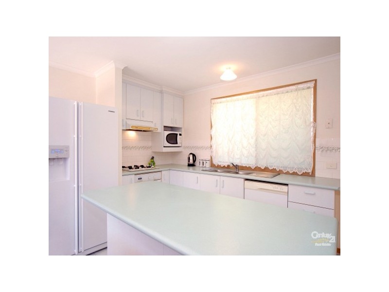 6 Adelaide Close, Berwick VIC 3806