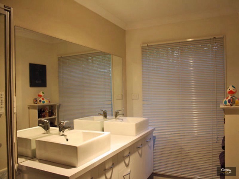 105 Marisa Crescent, Berwick VIC 3806