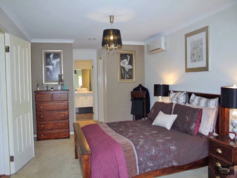 105 Marisa Crescent, Berwick VIC 3806