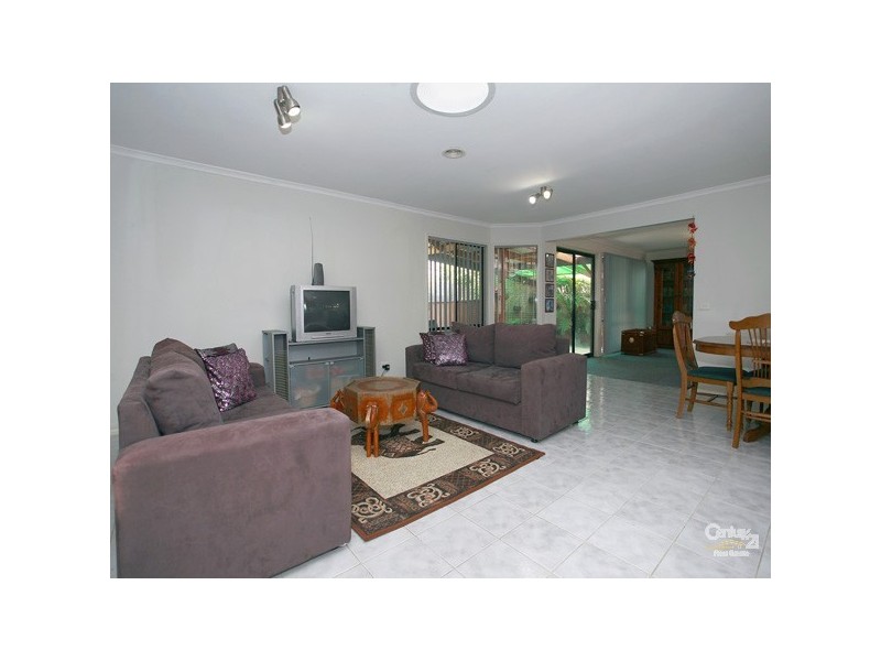 42 Tangerine Drive, Narre Warren South VIC 3805