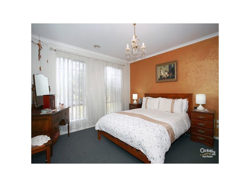 42 Tangerine Drive, Narre Warren South VIC 3805