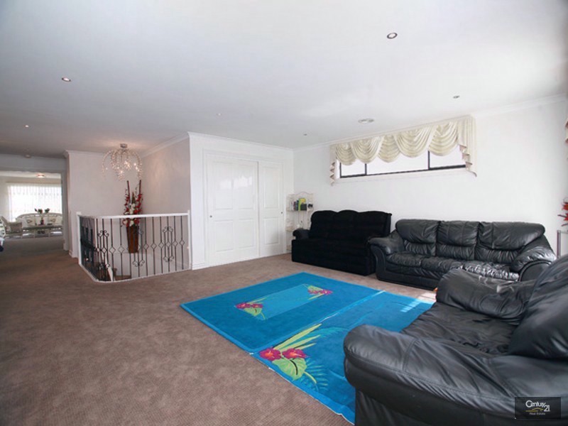 95 Marisa Crescent, Berwick VIC 3806