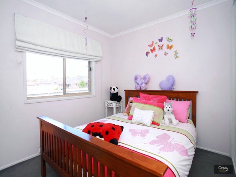 32 Natanya Drive, Pakenham VIC 3810