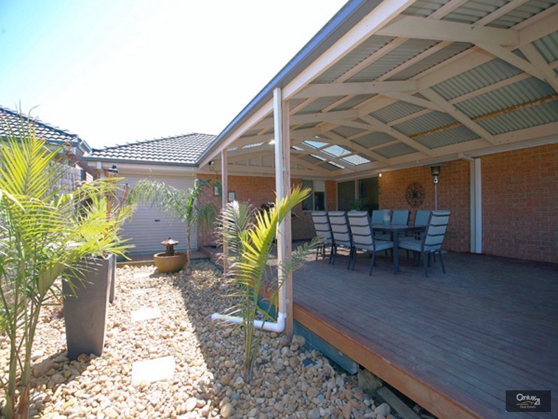 32 Natanya Drive, Pakenham VIC 3810