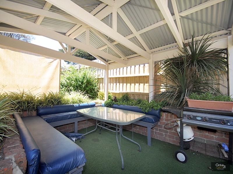 43 Cheviot Avenue, Berwick VIC 3806