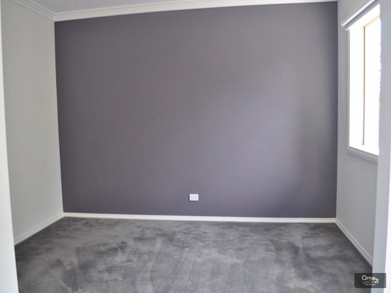 2/56 Albert Road,, Hallam VIC 3803