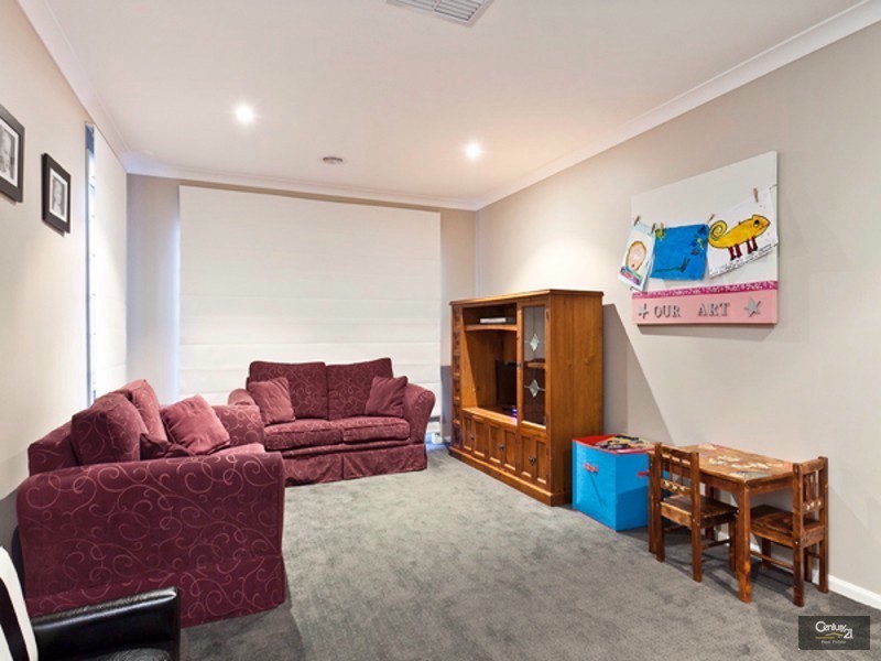 1 Talinga Court, Berwick VIC 3806