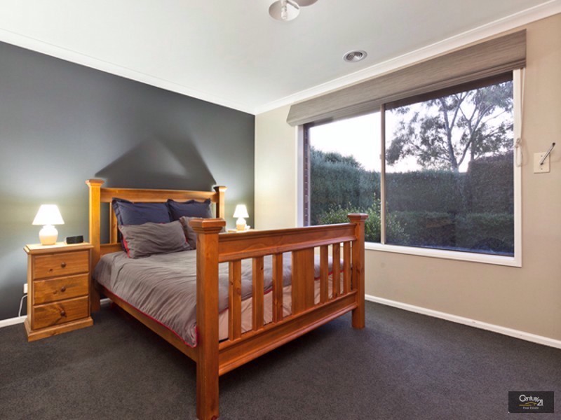 1 Talinga Court, Berwick VIC 3806