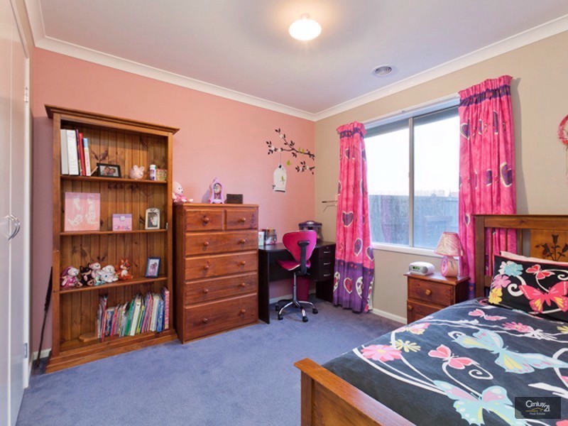 1 Talinga Court, Berwick VIC 3806