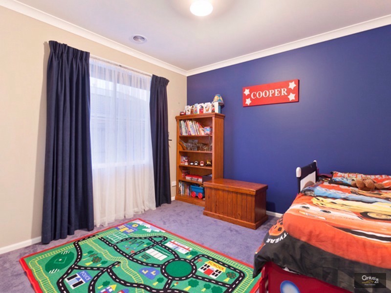 1 Talinga Court, Berwick VIC 3806