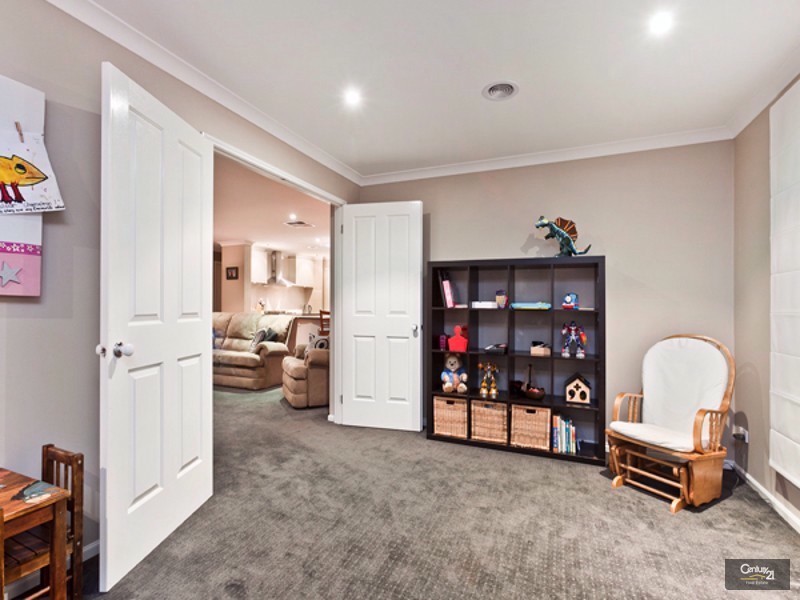 1 Talinga Court, Berwick VIC 3806