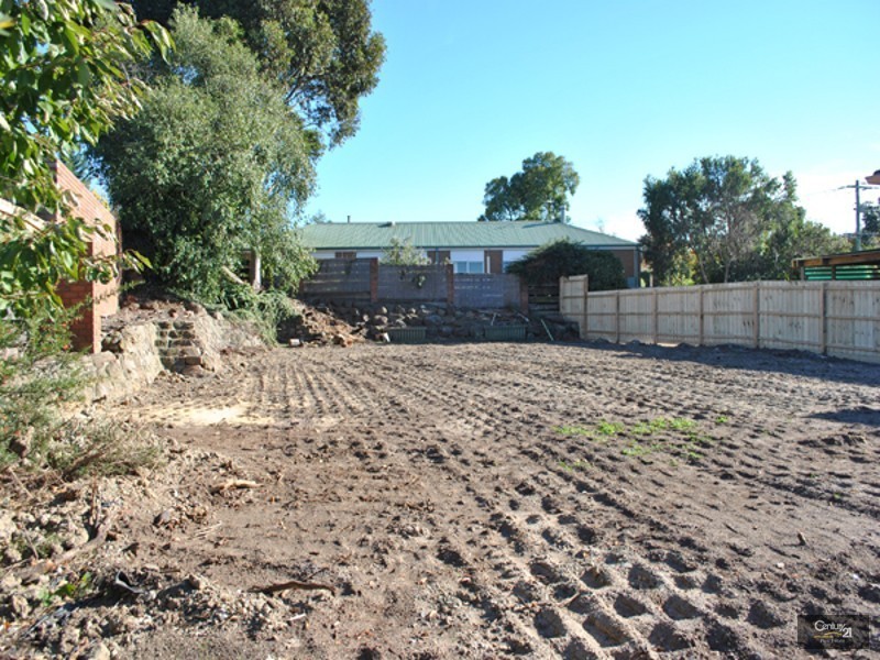 4 Outlook Drive, Berwick VIC 3806