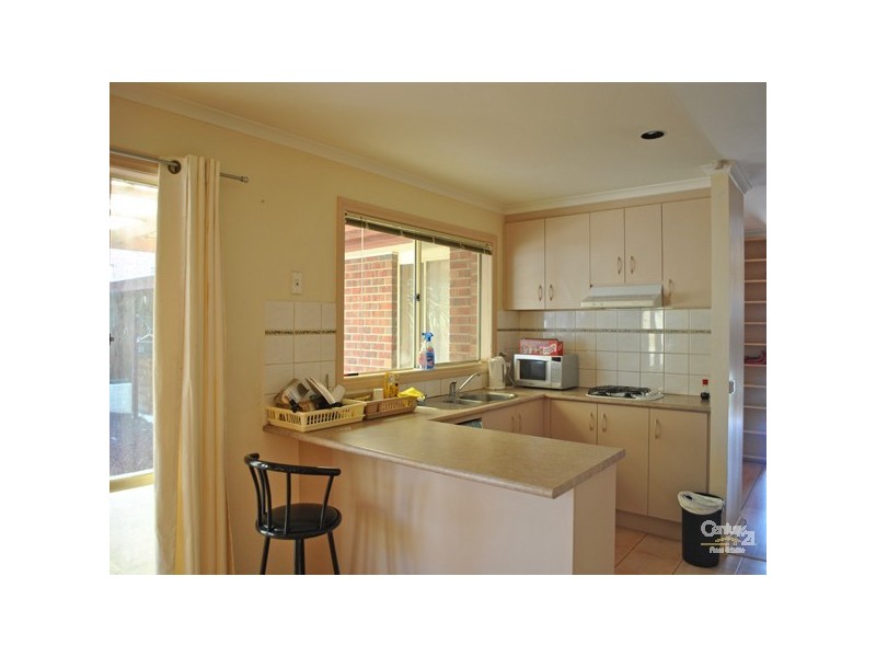 2 Glenn Erin Way, Berwick VIC 3806