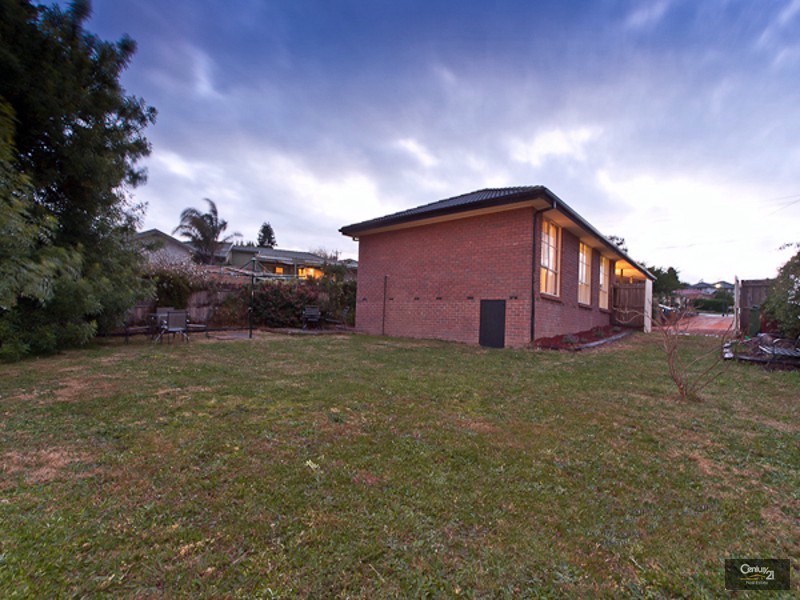 2 Fitzgerald Road, Hallam VIC 3803