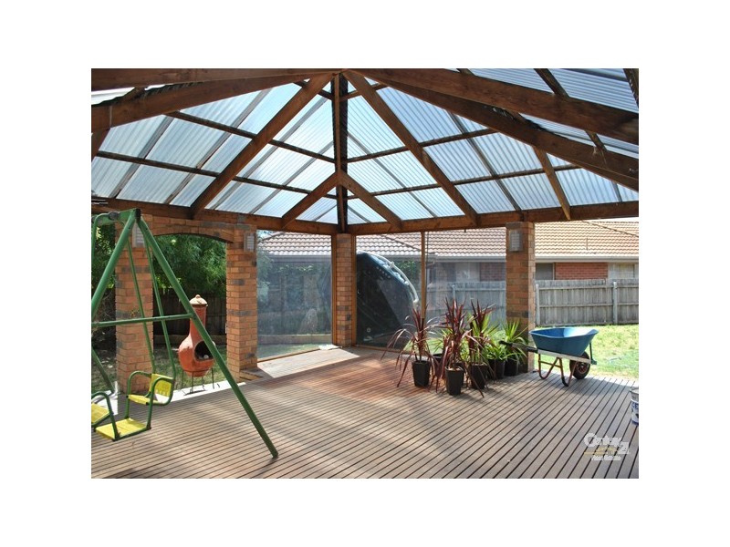 2 Cliveden Court, Narre Warren South VIC 3805