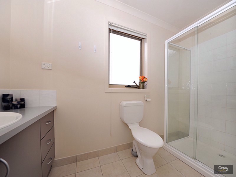 6/101 Golf Links Road, Berwick VIC 3806