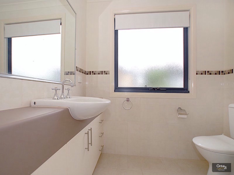 1/49 Palmerston Street, Berwick VIC 3806