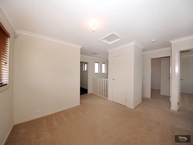 33 Premier Drive, Berwick VIC 3806