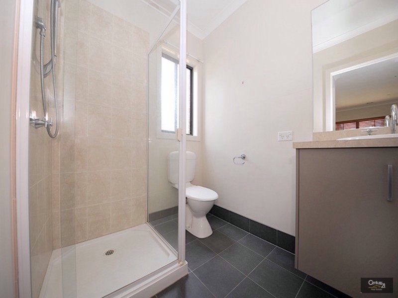 33 Premier Drive, Berwick VIC 3806