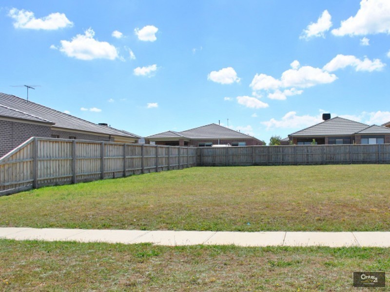 15 Bermerale Court, Berwick VIC 3806