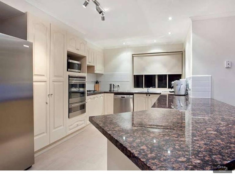 10  Shand Court, Berwick VIC 3806