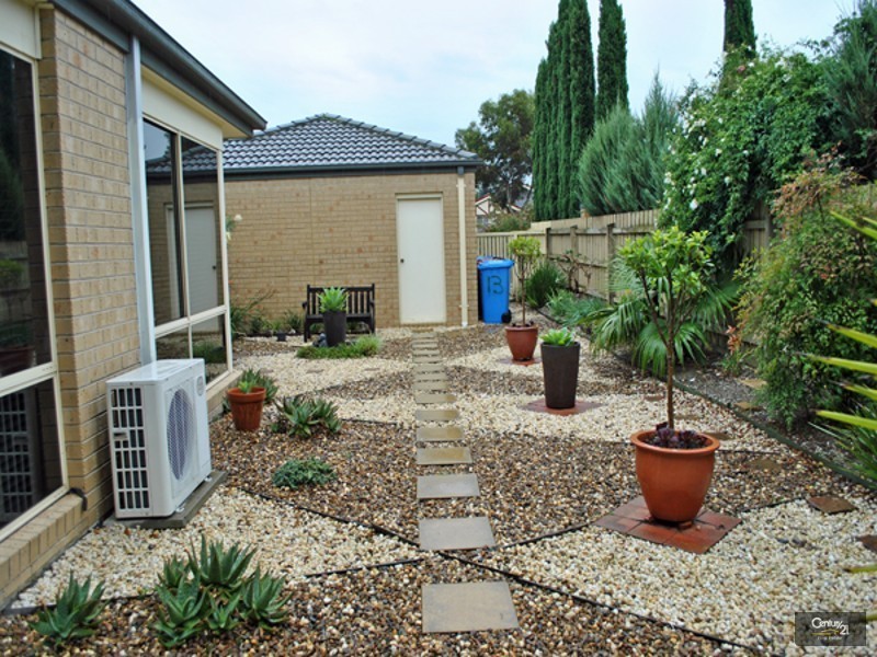 13  McIlwraith Court, Berwick VIC 3806