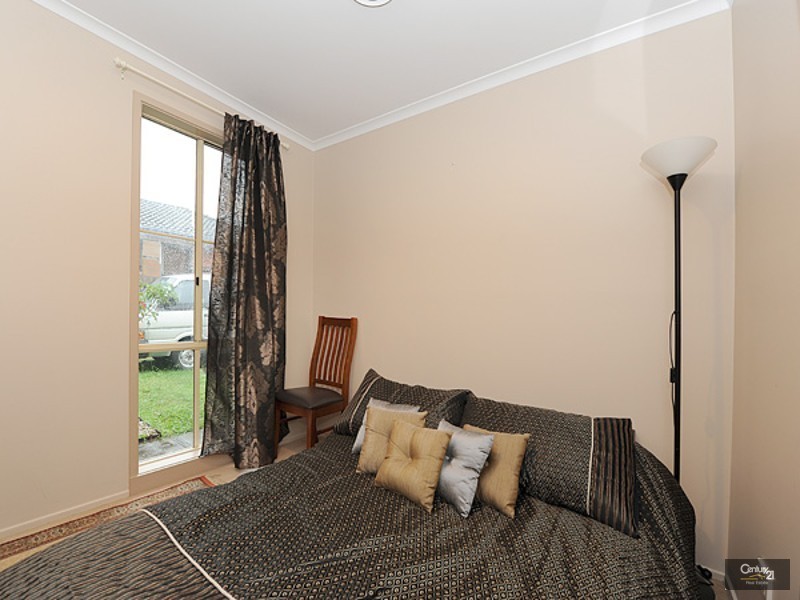 13 Harmon Close, Berwick VIC 3806