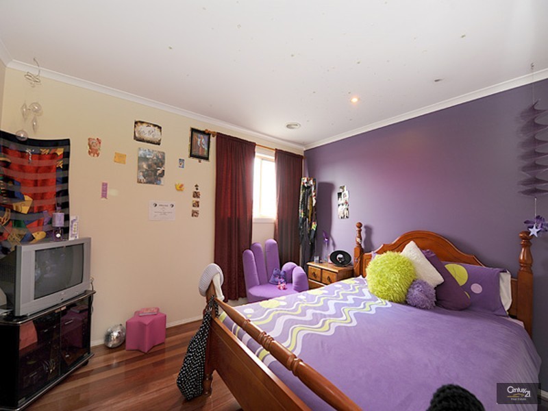 28 Merriwee Grove, Narre Warren South VIC 3805