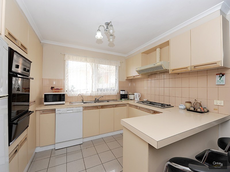 8 Mace Rise, Hallam VIC 3803