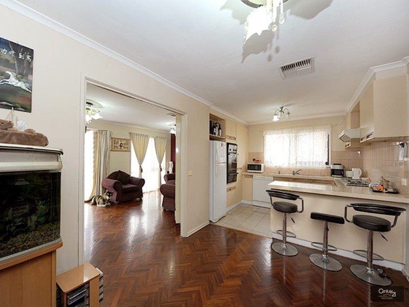 8 Mace Rise, Hallam VIC 3803