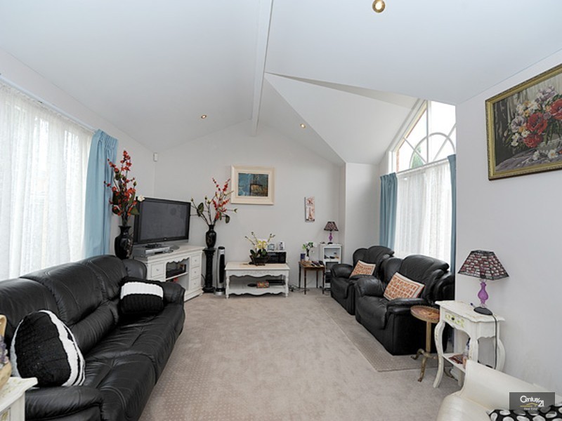 7 Yoni Court, Hallam VIC 3803