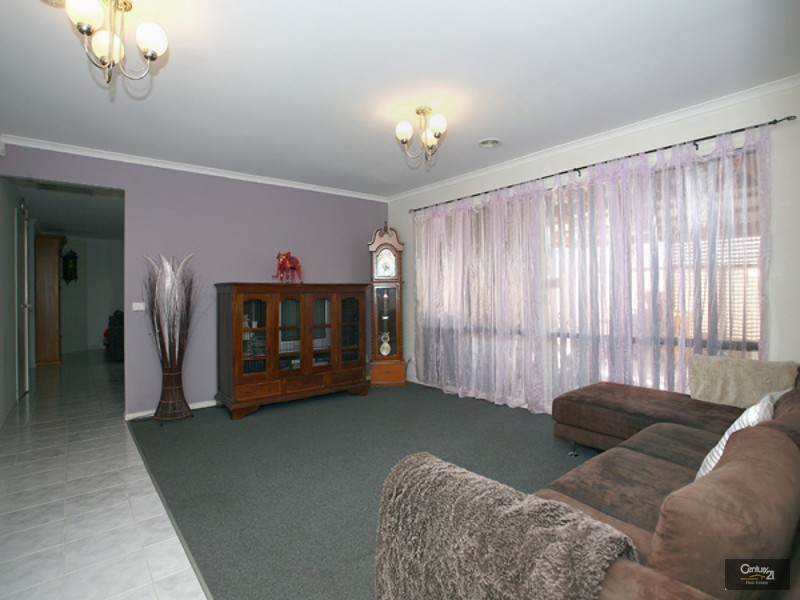 42 Tangerine Drive, Narre Warren South VIC 3805