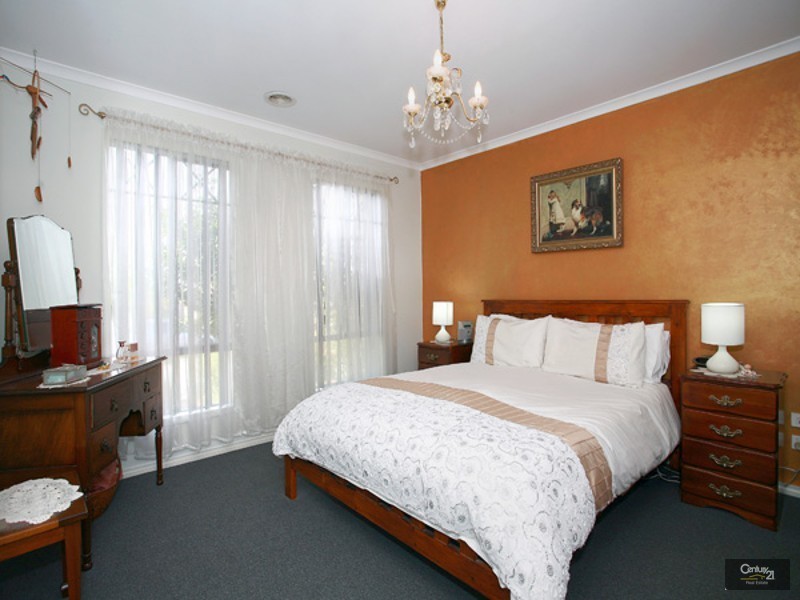 42 Tangerine Drive, Narre Warren South VIC 3805