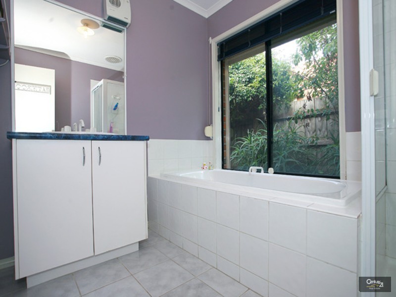 42 Tangerine Drive, Narre Warren South VIC 3805