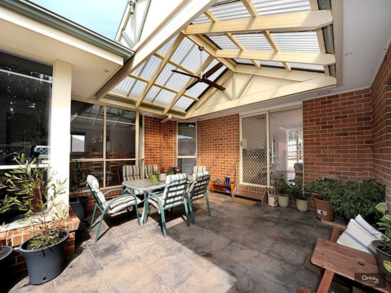 55 The Boulevard, Narre Warren South VIC 3805