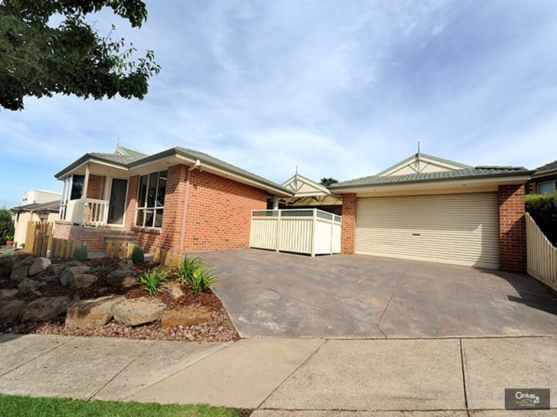 55 The Boulevard, Narre Warren South VIC 3805