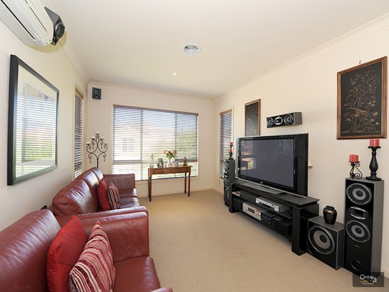 29 Tilbavale Close, Hallam VIC 3803