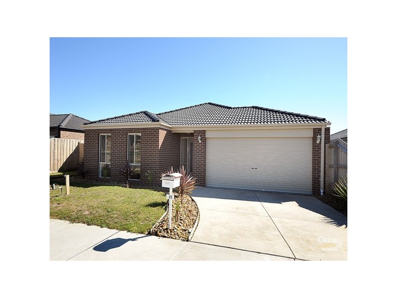 30 Kingsfield Crescent, Lynbrook VIC 3975