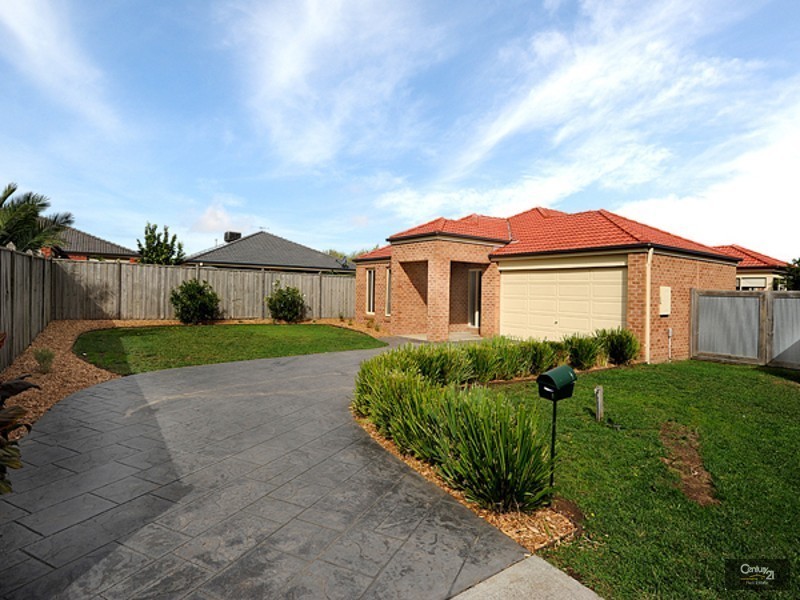 9 Parkvista Place, Berwick VIC 3806