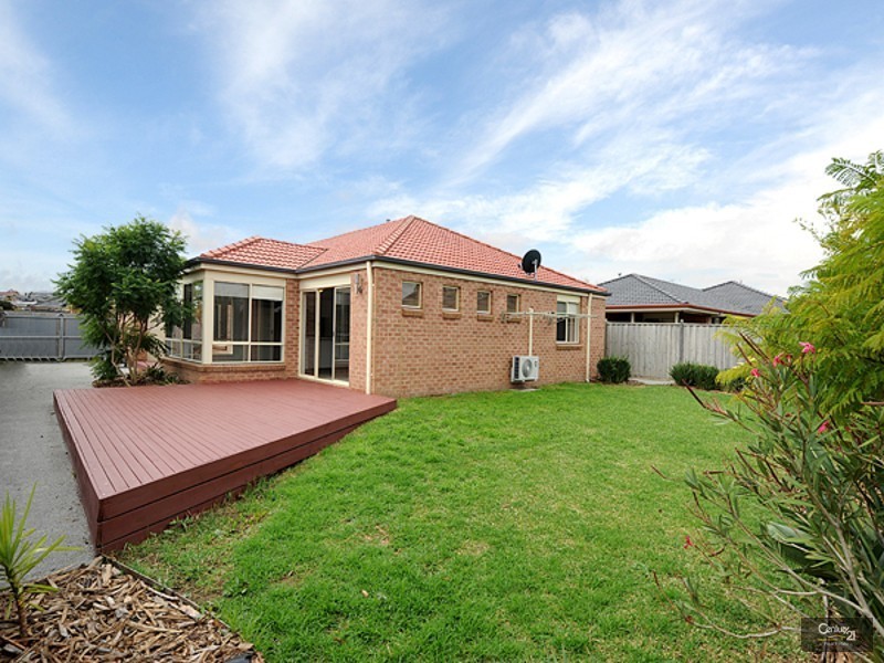 9 Parkvista Place, Berwick VIC 3806