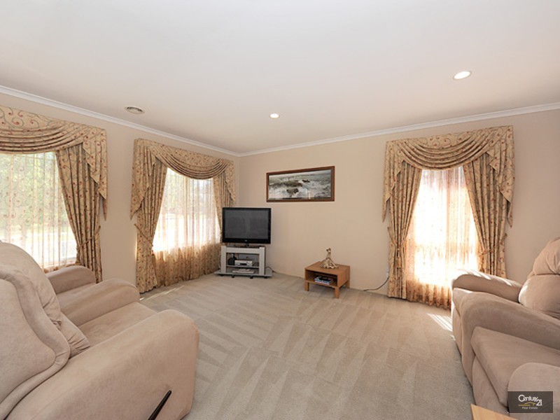 14 Domain Circuit, Beaconsfield VIC 3807