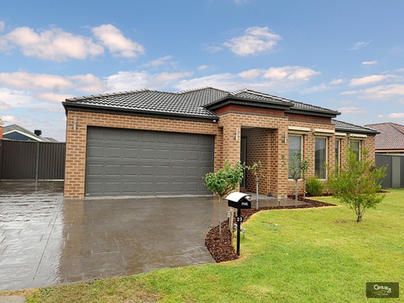 23 Bundoran Avenue, Cranbourne VIC 3977