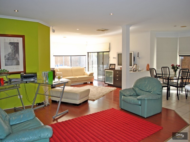 30 Lighthorse Crescent, Narre Warren South VIC 3805